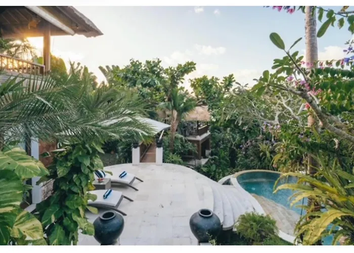 Unique Tropical High Class Oasis-cook Staff فيلة أُلُواتو