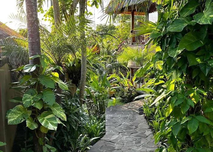 Unique Tropical High Class Oasis-cook Staff فيلة أُلُواتو
