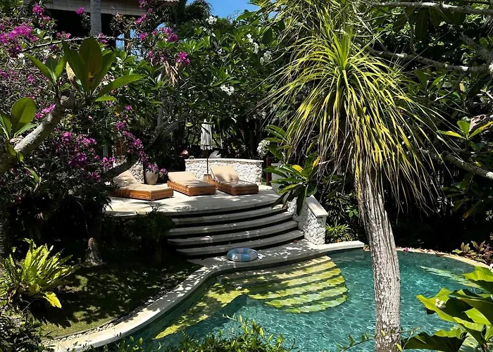 Unique Tropical High Class Oasis-cook Staff فيلة